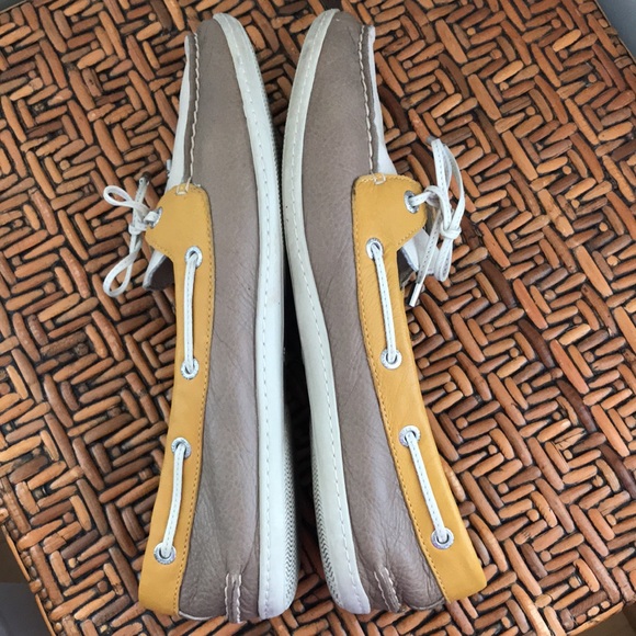 Sperry Topsider in size 8.5 - Picture 6 of 10